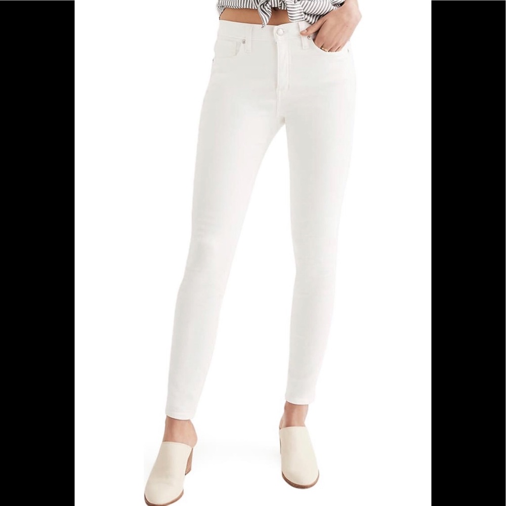 Madewell • NWT 9” High Rise White Skinny Jeans